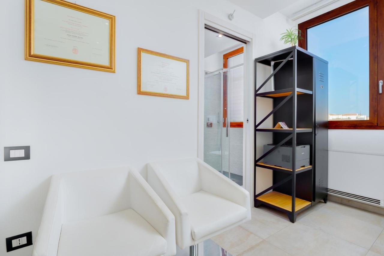 Window On The Sea Appartement Olbia Buitenkant foto